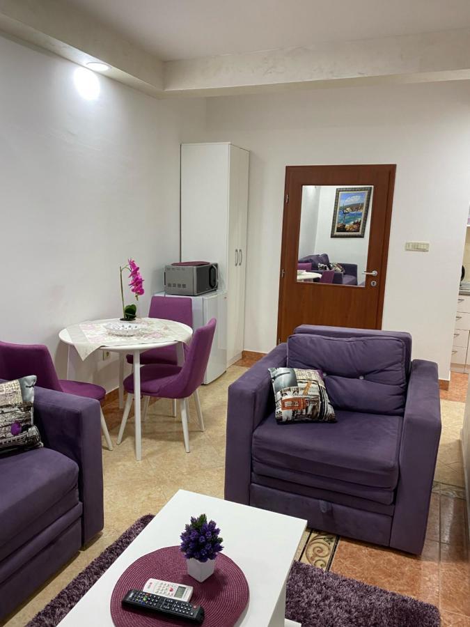 Hotel Suzana Budva Buitenkant foto
