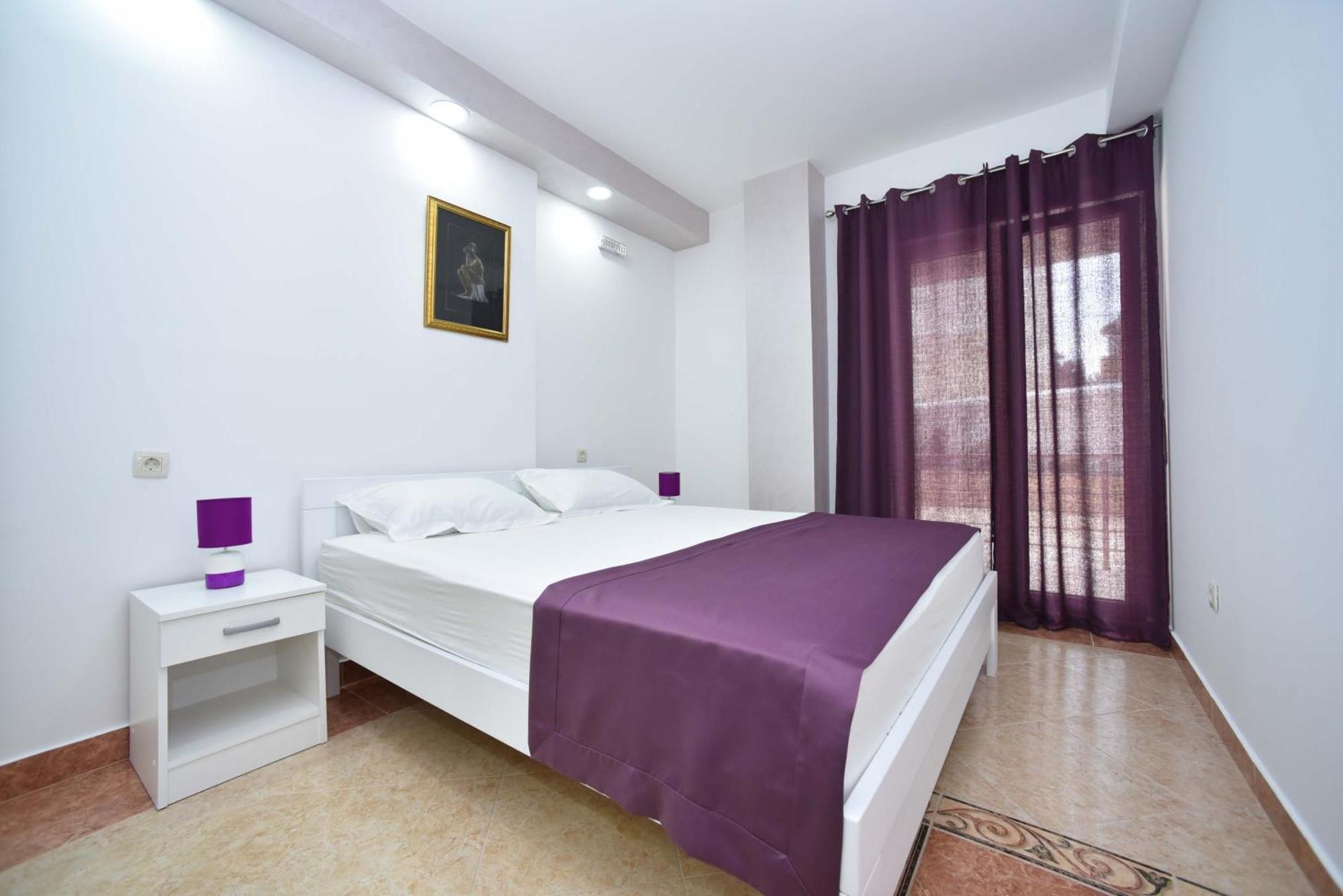 Hotel Suzana Budva Buitenkant foto