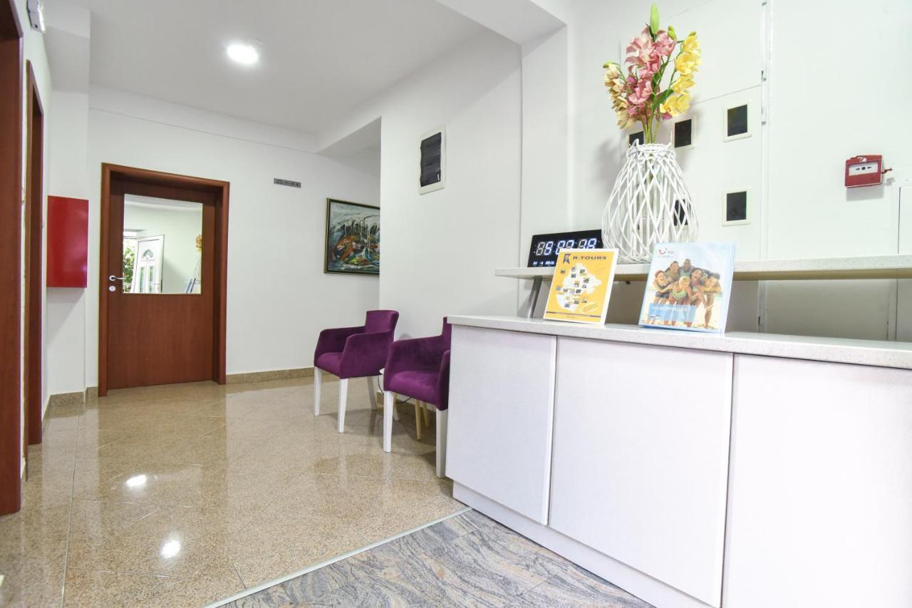 Hotel Suzana Budva Buitenkant foto