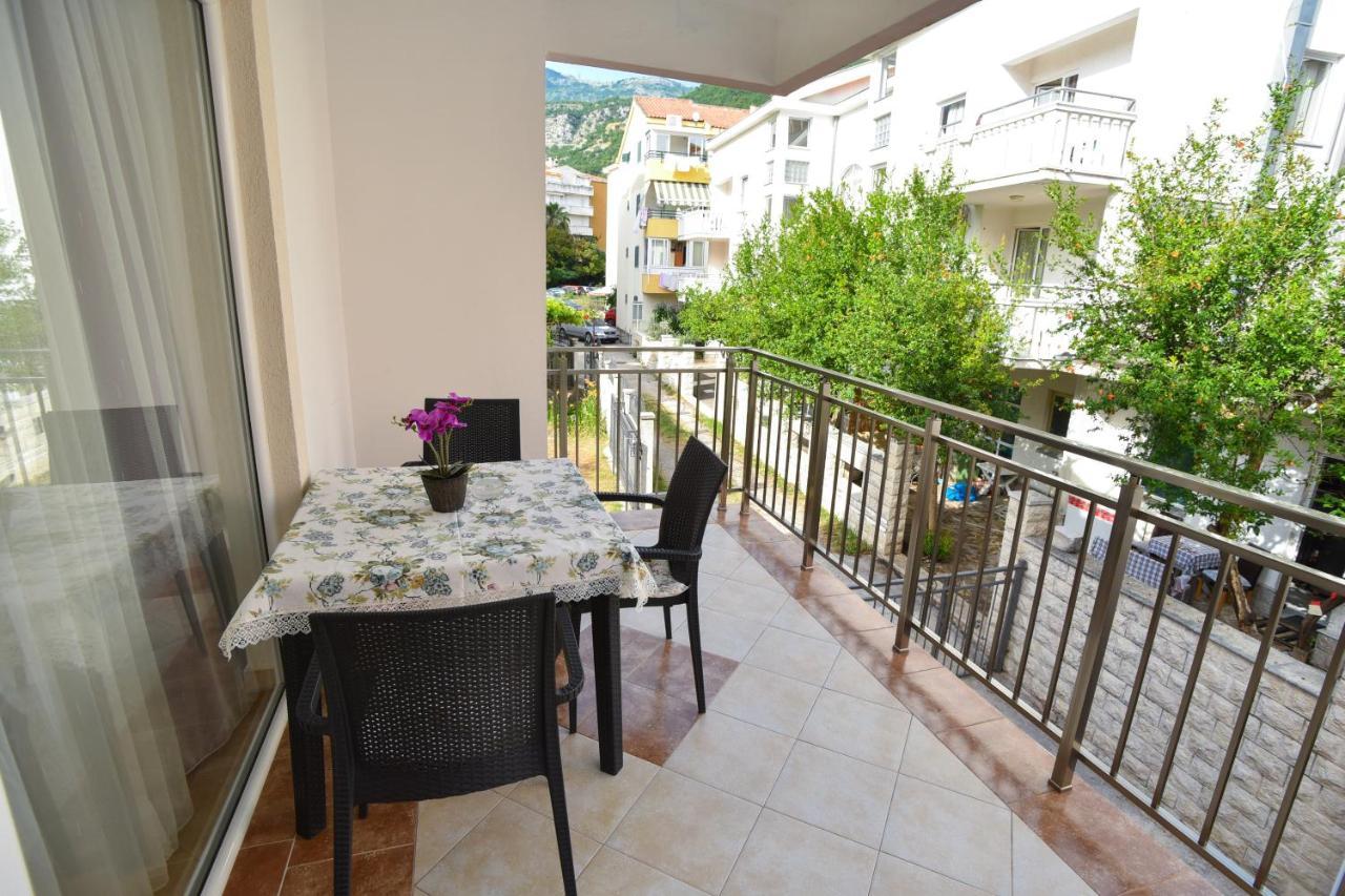 Hotel Suzana Budva Buitenkant foto